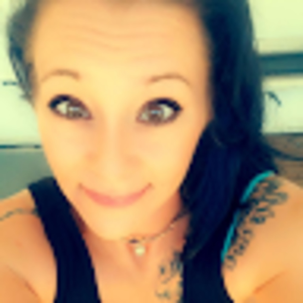 Meet your Posher, Cassandra